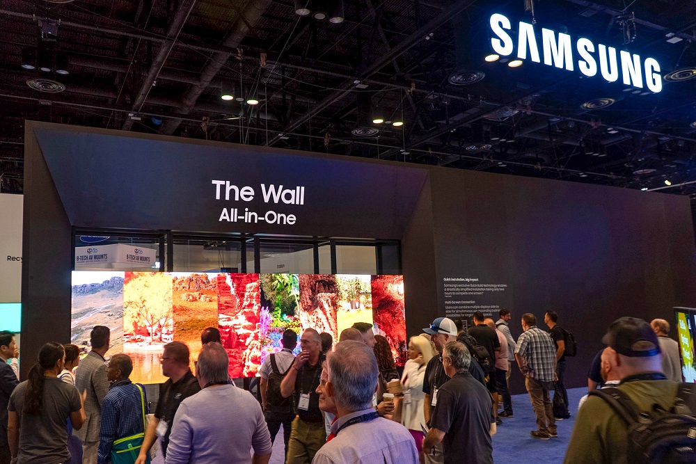 samsung-infocomm-the-wall-all-in-one