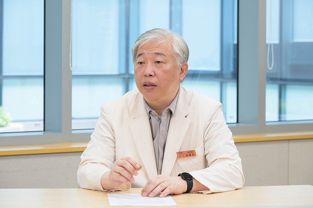 Profesor Myung Jin Chung